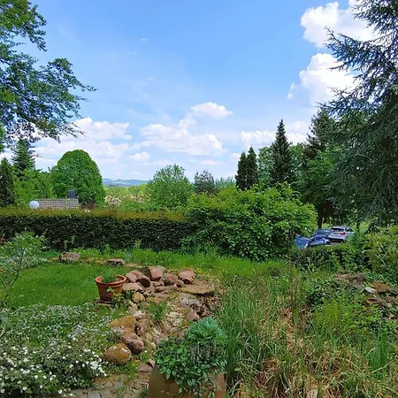 Ferienhaus Ruhiges In Sonniger Lage *