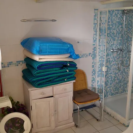 Ruhiges In Sonniger Lage Ferienhaus