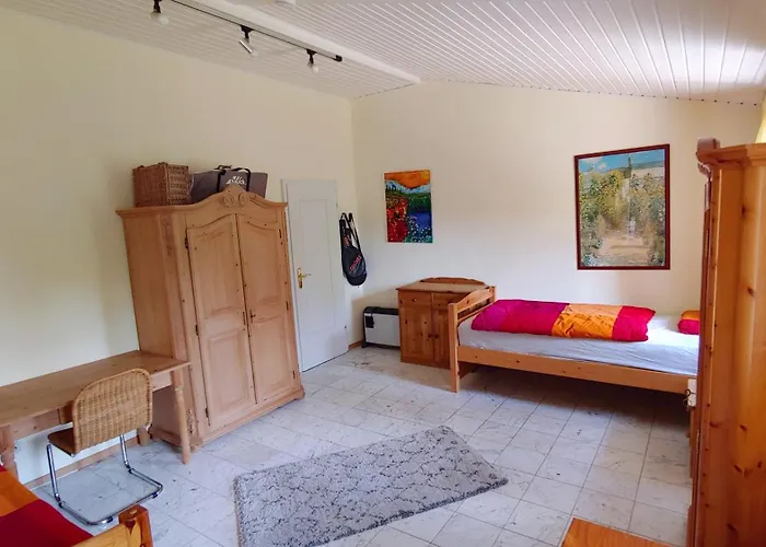 Ruhiges In Sonniger Lage Semesterbostad